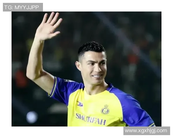 世界足球明星解说的魅力与技巧解析以及他们对比赛的独特见解