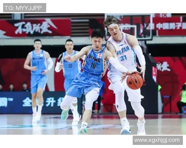 北京篮球队在世界杯预选赛中以95分稳居积分榜首位展现强劲实力